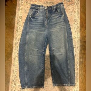 Free People/barrel jeans/nwot/perfect condition